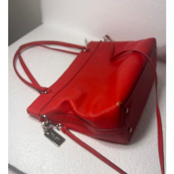 Coach Tyler Tote Pebble Leather in Cherry Red (F54687) Shoulders Handle - Picture 4 of 12